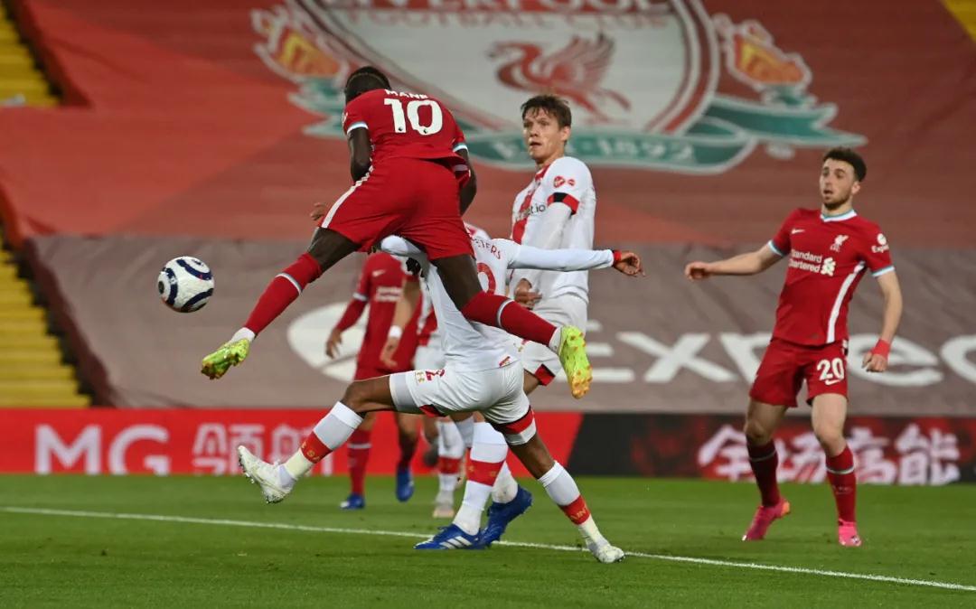 الحطاب مواهب الجليلإرث من الإبداع والفن الأصيل